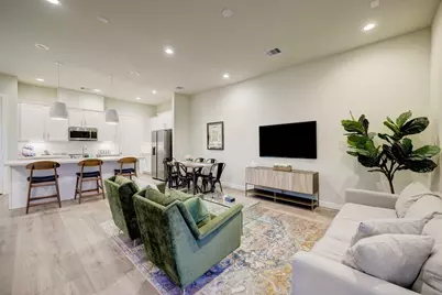 2319 Silva Park Lane, Houston, TX 77091 - Photo 2