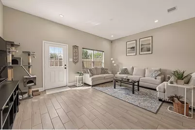 9724 Racine Street, Houston, TX 77029 - Photo 2