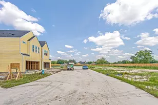 9113 Highland Northern Way St, Houston, TX 77088 - Photo 14