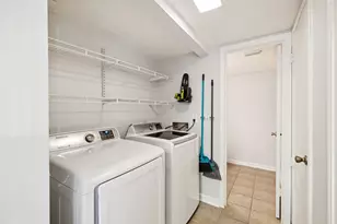 2342 Triway Ln, Houston, TX 77043 - Photo 16