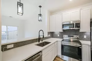 1003/1005 Armbrister St, Brenham, TX 77833 - Photo 8