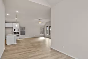 5218 Maple Wood Dr, Manvel, TX 77578 - Photo 12