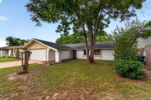7622 Bubbling Spring Ln, Houston, TX 77086 - Photo 4