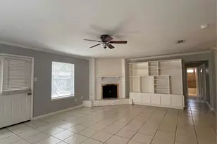 7622 Bubbling Spring Ln, Houston, TX 77086 - Photo 2