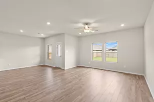 1934 Stargazer Ln, Angleton, TX 77515 - Photo 10