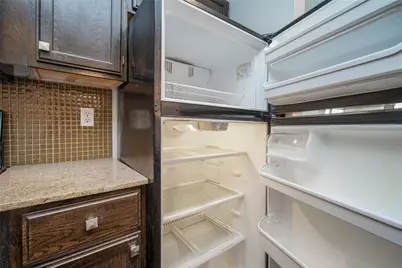 906 W 9th Street, Houston, TX 77007 - Photo 18