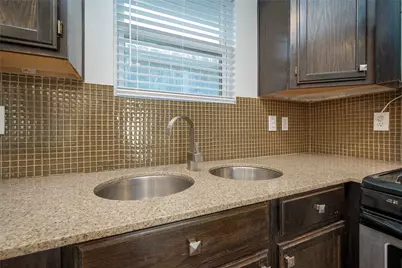 906 W 9th Street, Houston, TX 77007 - Photo 16