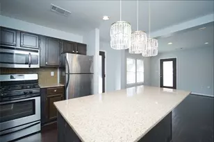 906 W 9th St, Houston, TX 77007 - Photo 14
