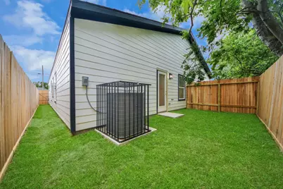 5306 Eastland Street #A, Houston, TX 77028 - Photo 32
