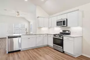 1236 High St, Navasota, TX 77868 - Photo 6