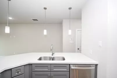 4401 Alvin #B, Houston, TX 77051 - Photo 6