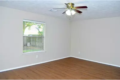 16915 Lighthouse View Drive, Friendswood, TX 77546 - Photo 18