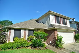 16915 Lighthouse View Dr, Friendswood, TX 77546 - Photo 2