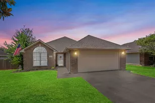 115 Lonesome Dove Dr, Navasota, TX 77868 - Photo 1