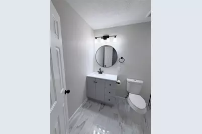 2915 Creston Drive, Houston, TX 77026 - Photo 24