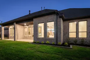 202 Victoria Ct, Montgomery, TX 77356 - Photo 4