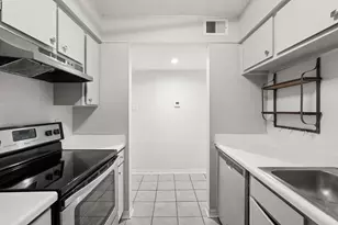 4637 Wild Indigo St, Houston, TX 77027 - Photo 12