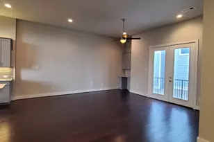 2422 Maufferd St, Houston, TX 77009 - Photo 10
