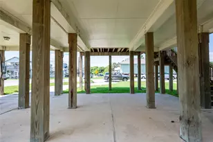 1714 69th St, Galveston, TX 77551 - Photo 6