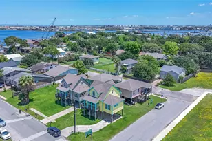 1714 69th St, Galveston, TX 77551 - Photo 34
