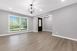 10615 Piping Rock Ln, Houston, TX 77042 - Photo 22