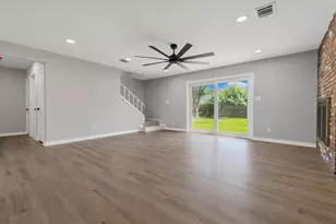 10615 Piping Rock Ln, Houston, TX 77042 - Photo 22