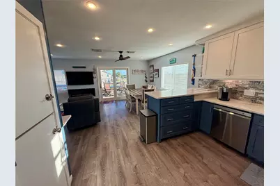 16719 Tahiti Way, Jamaica Beach, TX 77554 - Photo 14