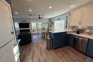 16719 Tahiti Way, Jamaica Beach, TX 77554 - Photo 14