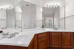 8817 Sunforest Ln, Pearland, TX 77584 - Photo 10