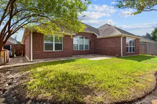 8817 Sunforest Ln, Pearland, TX 77584 - Photo 18