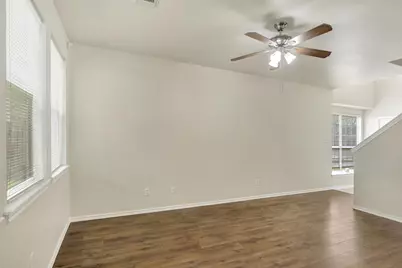 39 Camellia Grove Circle, The Woodlands, TX 77382 - Photo 12