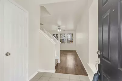 39 Camellia Grove Circle, The Woodlands, TX 77382 - Photo 8