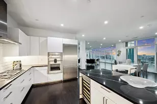 4521 San Felipe St, Houston, TX 77027 - Photo 10