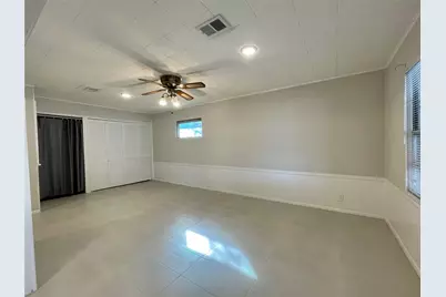 1112 Southampton Road, Angleton, TX 77515 - Photo 10