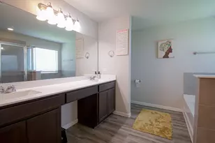 12818 Sirkis St, Houston, TX 77048 - Photo 16