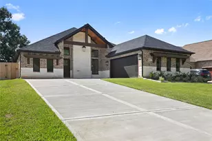 106 Wyndemere Dr, Montgomery, TX 77356 - Photo 2