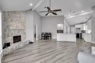 22302 Mosswillow Ln, Tomball, TX 77375 - Photo 4