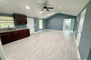 9013 Puritan Way, Rosharon, TX 77583 - Photo 2
