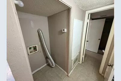 6327 Cattails Lane, Houston, TX 77035 - Photo 8