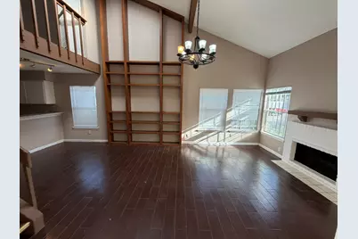 6327 Cattails Lane, Houston, TX 77035 - Photo 14