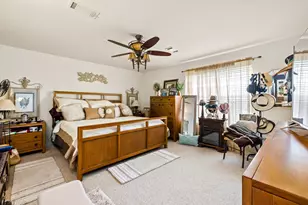 986 Tuna Dr, Crystal Beach, TX 77650 - Photo 14