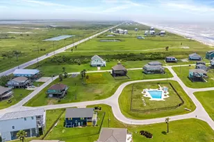 986 Tuna Dr, Crystal Beach, TX 77650 - Photo 36