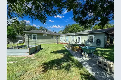 4435 11th Street, Bacliff, TX 77518 - Photo 20