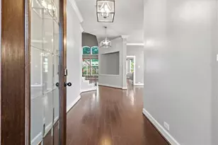 27 N Arrow Canyon Cir, The Woodlands, TX 77389 - Photo 2