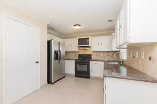 4106 Kitchen Hill Ln, Sugar Land, TX 77479 - Photo 4