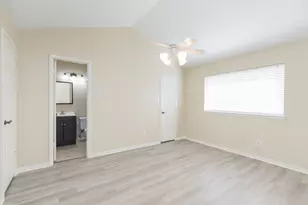 4106 Kitchen Hill Ln, Sugar Land, TX 77479 - Photo 16