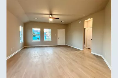 1105 W Bayshore Drive, Palacios, TX 77465 - Photo 8