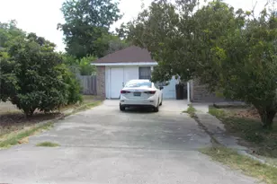108 Timber Ln, New Braunfels, TX 78130 - Photo 6