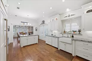 3774 Champions Dr, Beaumont, TX 77707 - Photo 14
