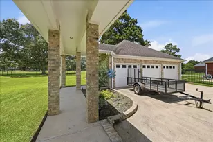 3774 Champions Dr, Beaumont, TX 77707 - Photo 42